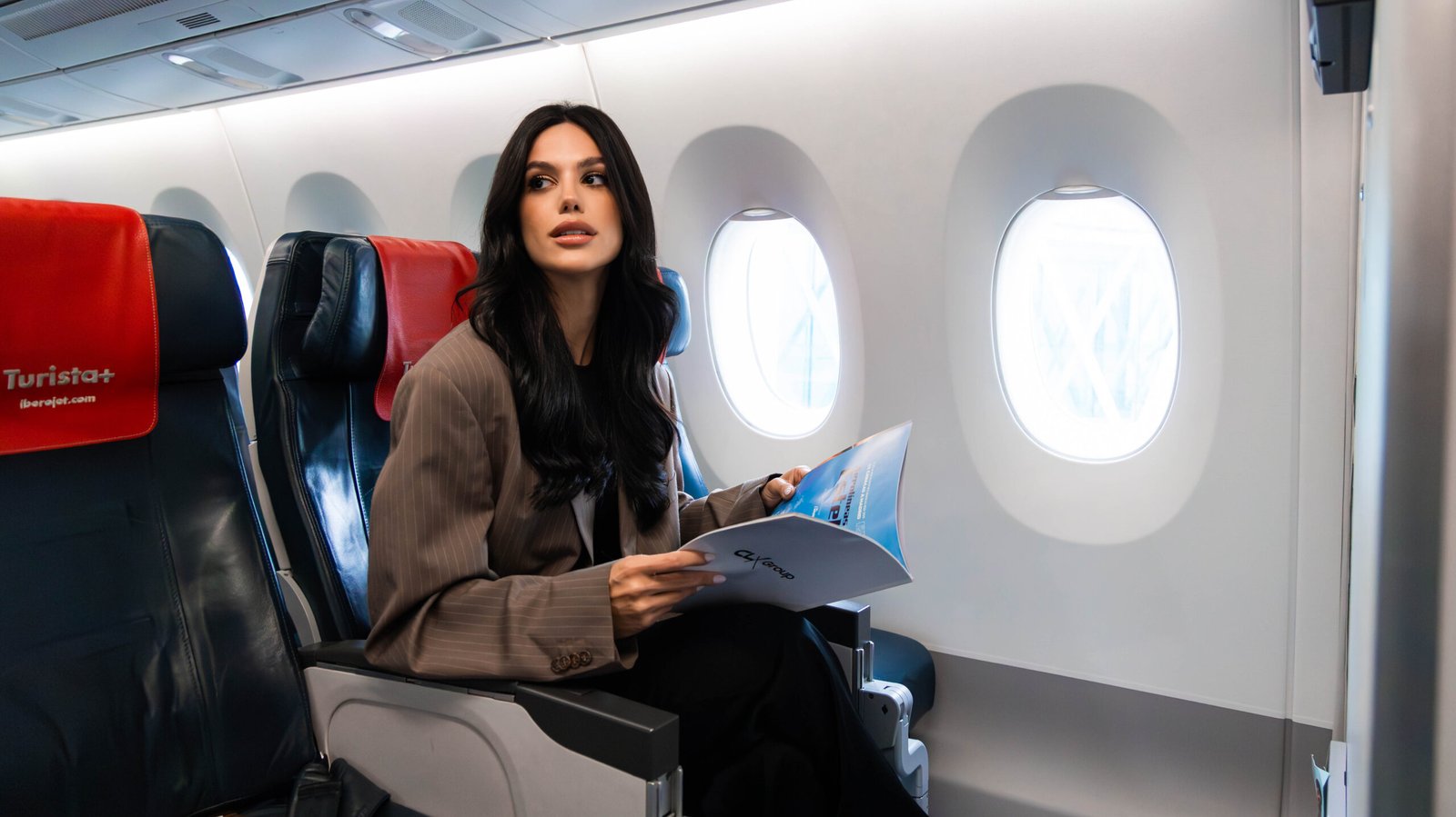Revista CLX Icons y Aerolíneas Estelar Ofrecen a sus Usuarios lo Mejor en Viajes y Moda