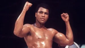 Historia del icónico boxeador Muhammad Ali llegará a la pantalla chica y este podría ser el gran protagonista