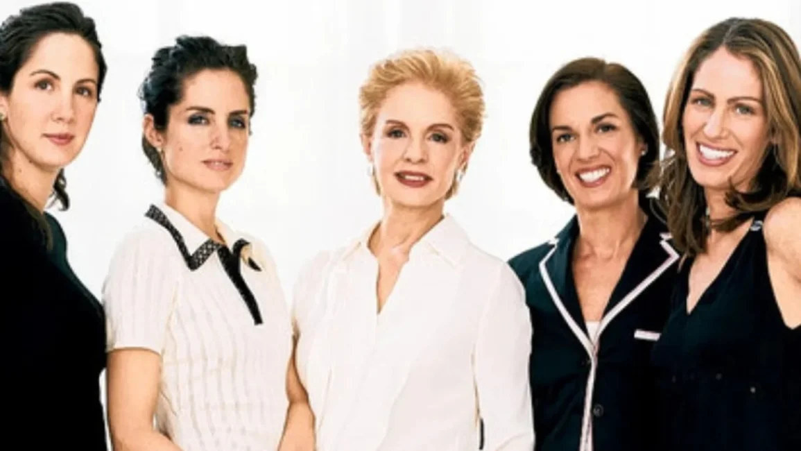 Carolina Herrera, hijas y nieta causan sensación en la Semana de la Moda ¡Míralas!