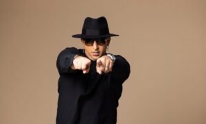 ¡Fuego Musical en Colombia! Artie Oyola Aterriza con su Explosiva Gira de Medios