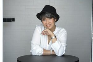 Liz Alemán: La Nueva Voz de la Balada Latina