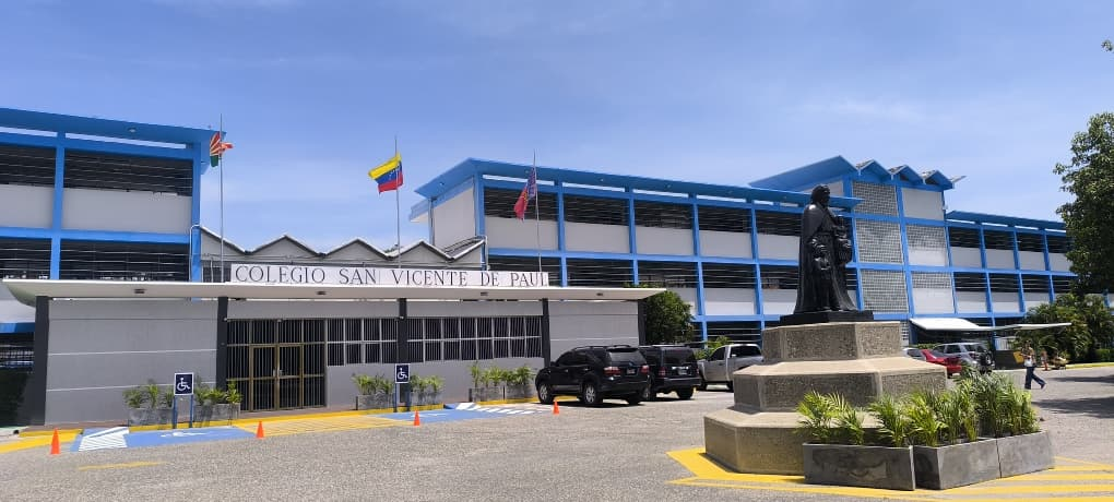 Colegio San Vicente de Paúl: 72 Años de Legado, Fe y Excelencia Educativa