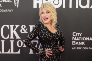¡Dolly Parton cumple 80! Aquí todos sus álbumes No. 1 en las listas de Billboard